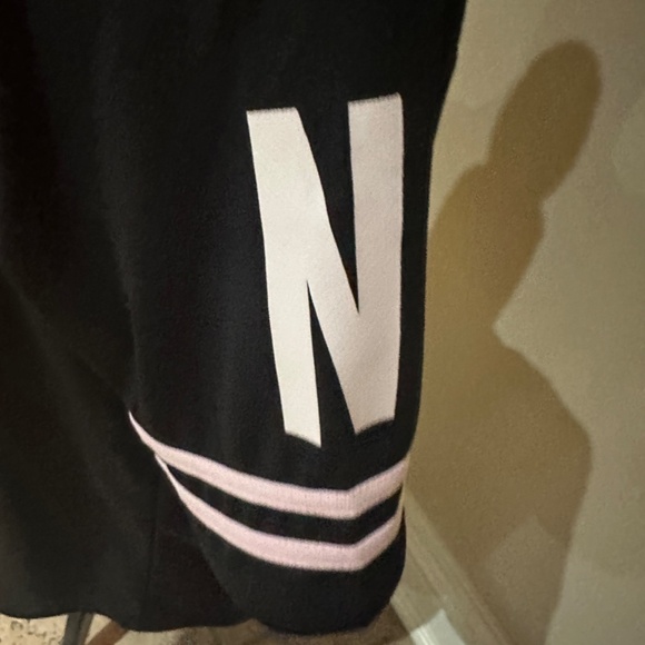 Forever21 New York 1992 Baseball Style Top - Picture 4 of 5